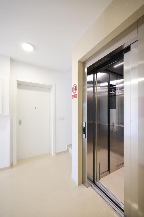 Apartament Leonardo Luxury 2 Penthouse With Jacuzzi